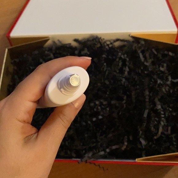 ❣️sold❣️ Cover FX Primer. - Picture 2 of 2